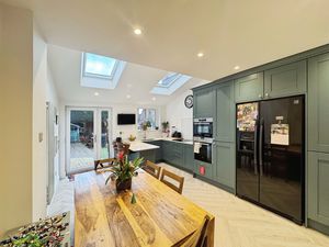 Photo 15- click for photo gallery